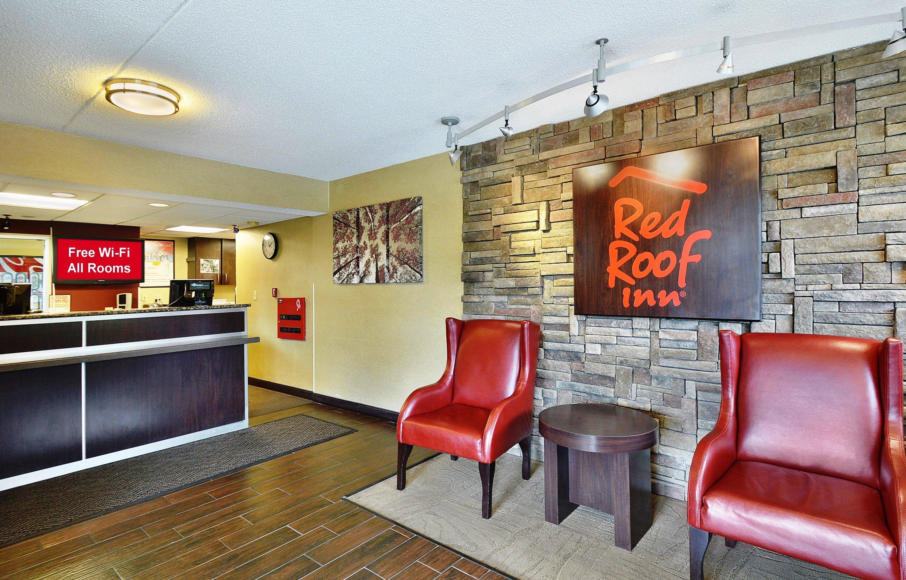 Red Roof Inn Louisville Fair And Expo Exterior photo